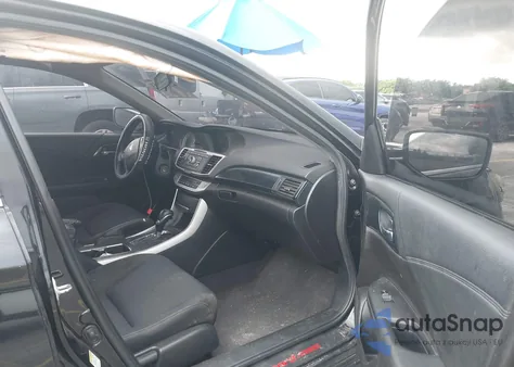 2015 Honda Accord Sport z USA, uszkodzony, nr VIN 1HGCR2F50FA234175